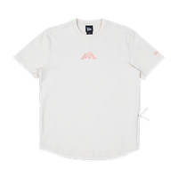 NEW ERA MOUNTAIN LOGO LIGHT CREAM PERFORMANCE SHORT SLEEVE T-SHIRT