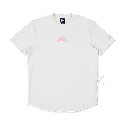 NEW ERA MOUNTAIN LOGO LIGHT CREAM PERFORMANCE SHORT SLEEVE T-SHIRT