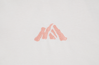 NEW ERA MOUNTAIN LOGO LIGHT CREAM PERFORMANCE SHORT SLEEVE T-SHIRT