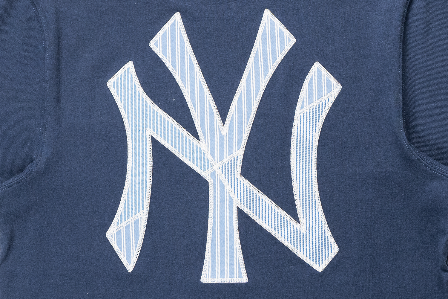 NEW YORK YANKEES PATCHWORK OCEANSIDE BLUE SHORT SLEEVE T-SHIRT