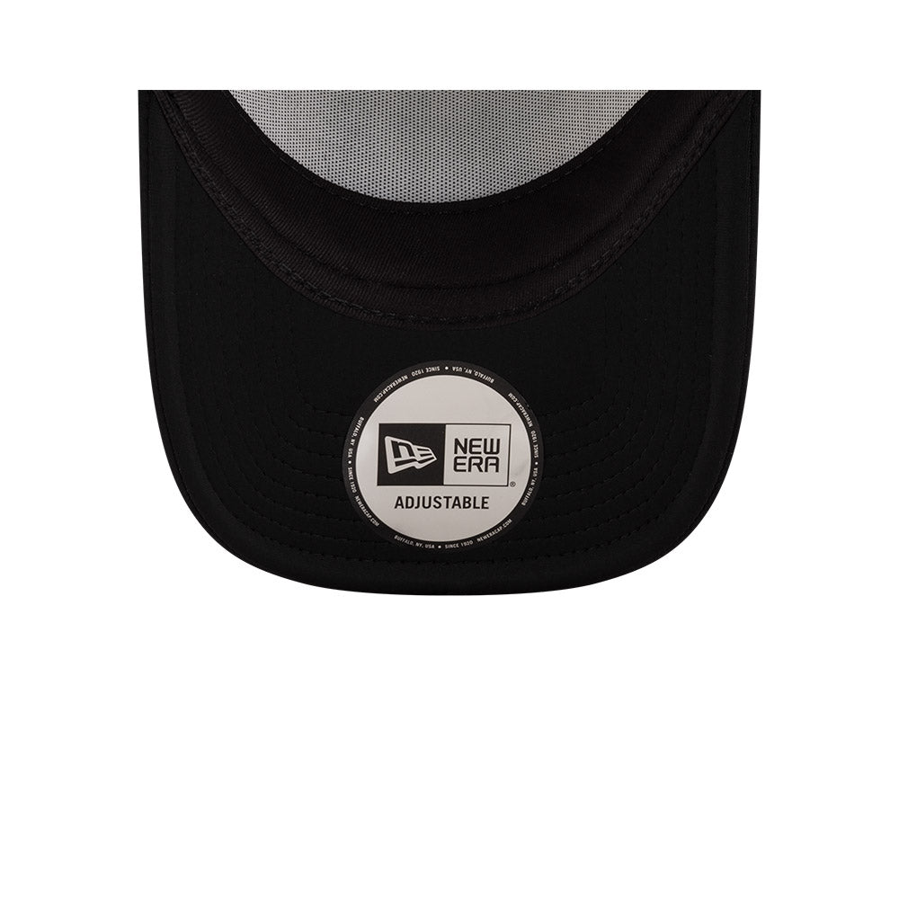 NEW ERA X NETFLIX SAKAMOTO DAYS 2-TONE BLACK VISOR WHITE 9FORTY AF TRUCKER CAP