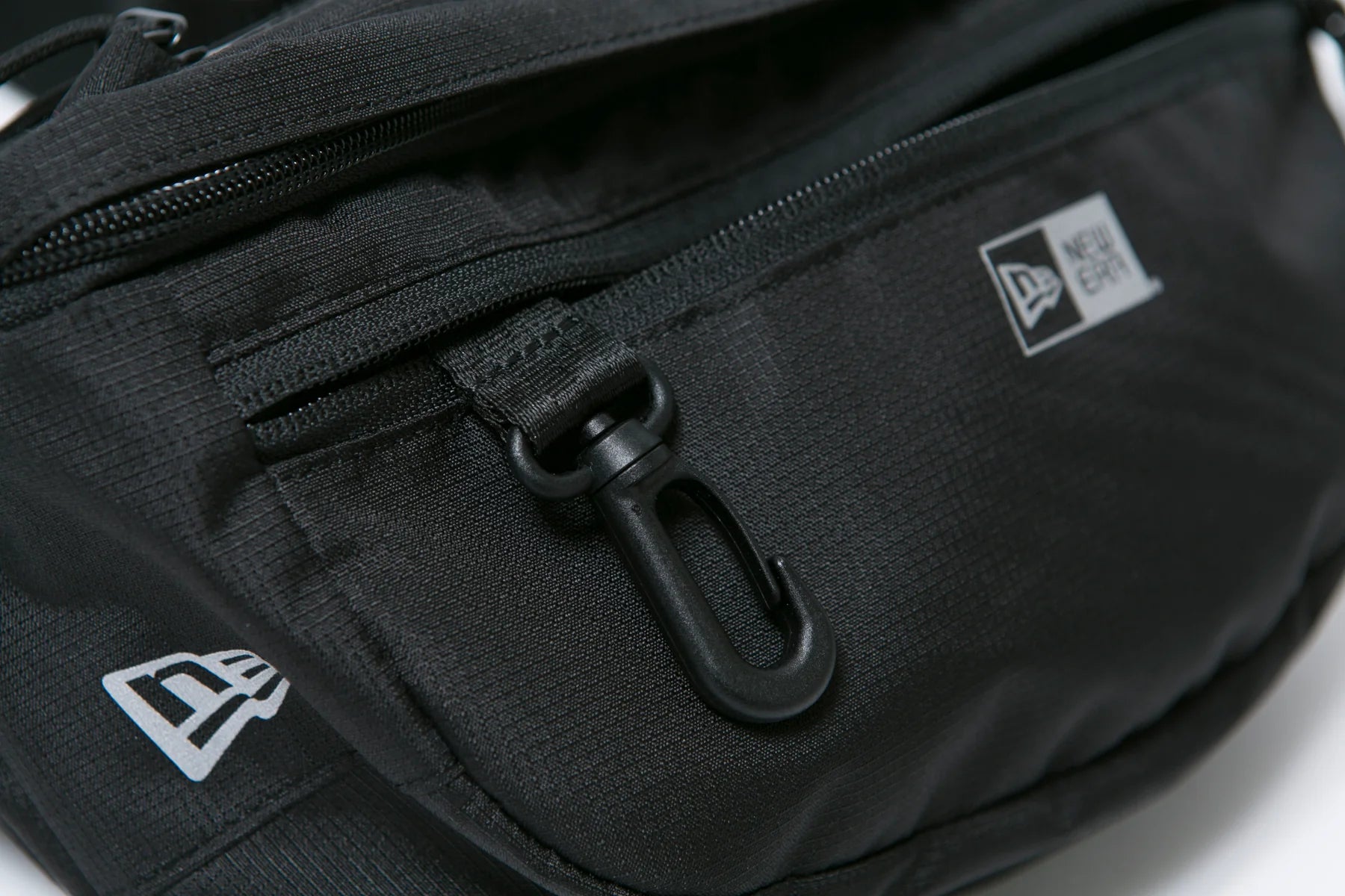 NEW ERA ニューエラ ボディーバック 3L EXPLORER WAIST BAG BLK