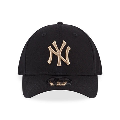 9Forty League Essential New York Yankees Black