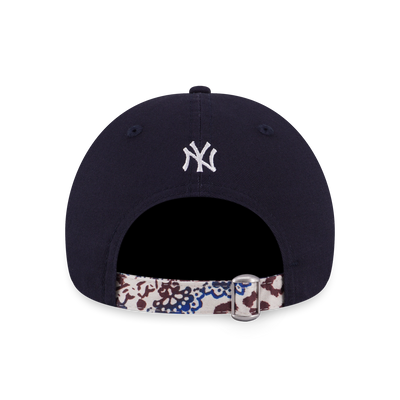9Twenty Animal Paisley New York Yankees