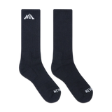 NEW ERA MOUNTAIN LOGO 2 PACK BLACK AND WHITE SOCKS