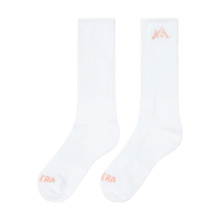 NEW ERA MOUNTAIN LOGO 2 PACK BLACK AND WHITE SOCKS