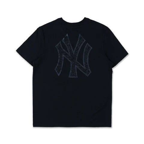NEW YORK YANKEES YEAR OF THE DRAGON BLACK POCKET REGULAR SHORT SLEEVE T-SHIRT