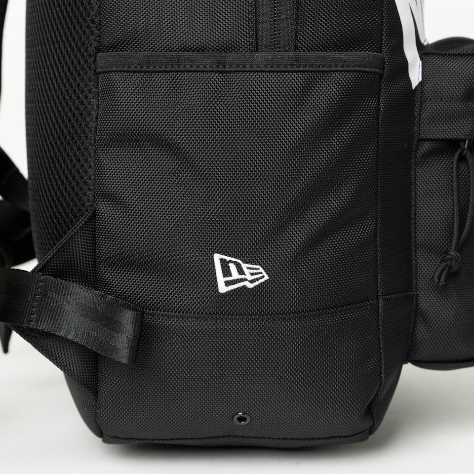 Youth Light Pack 18L Wordmark Black