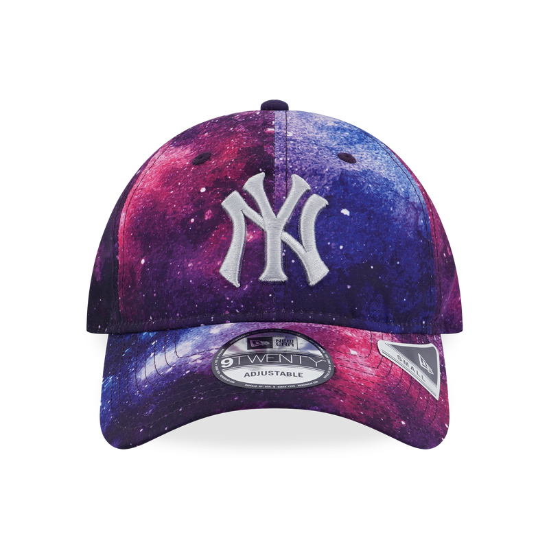 NEW YORK YANKEES COMIC SPACE NAVY 9TWENTY SMALL CAP