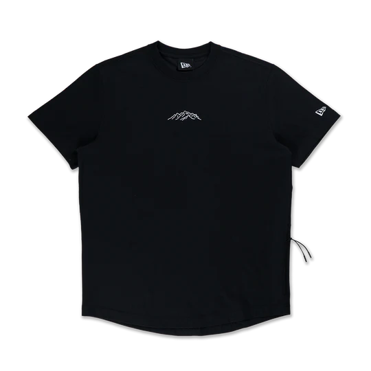 NEW ERA MOUNTAIN EDGE BLACK PERFORMANCE SHORT SLEEVE T-SHIRT