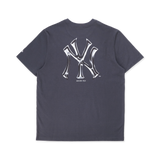 NEW YORK YANKEES COMIC SPACE GRAPHITE SHORT SLEEVE T-SHIRT
