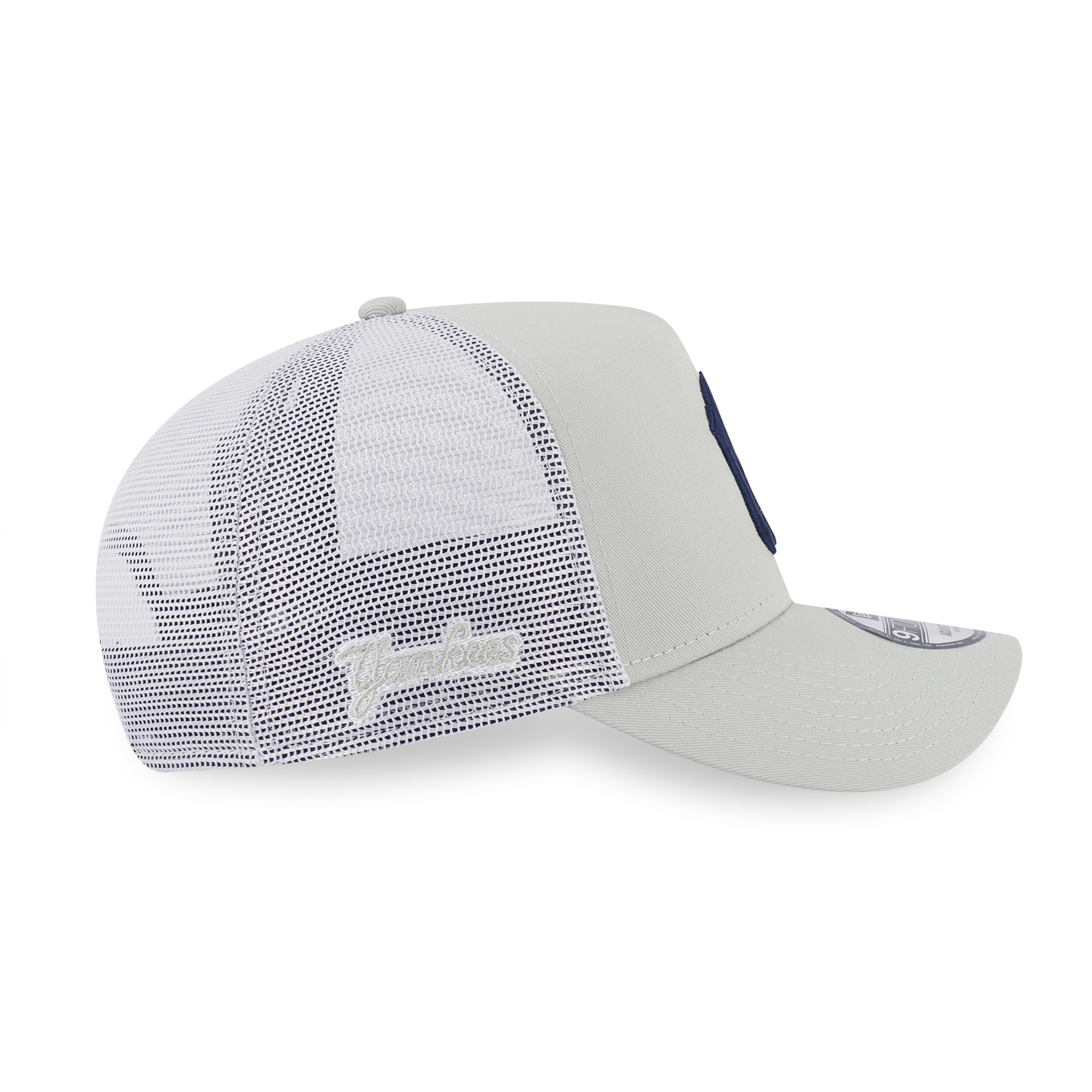 NEW YORK YANKEES COLOR ERA 2-TONE WHITE REAR SOFT GRASS 9FORTY AF TRUCKER CAP