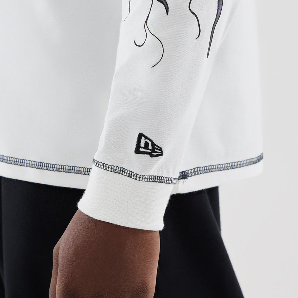 White long-sleeved Oversized Cotton t-shirt featuring the Netflix Stranger Things