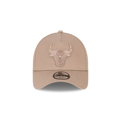 CHICAGO BULLS TONAL EMBOSS ASH BROWN 9FORTY AF CAP