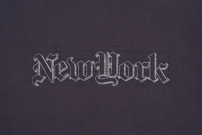 NEW ERA ODE TO NY GRAPHITE OVERSIZED SHORT SLEEVE T-SHIRT