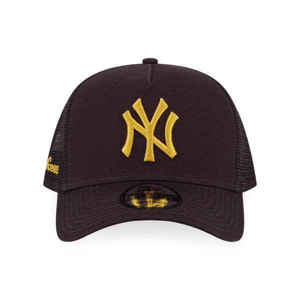 NEW YORK YANKEES COLOR ERA CHOCOLATE 9FORTY AF TRUCKER CAP