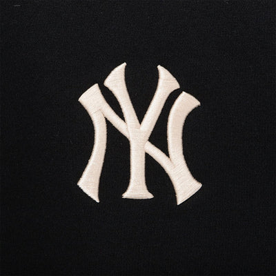 MLB New York Yankees Check Applique Sweatshirt